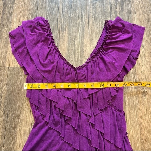 Marc Anthony Purple V neck Ruffled Front Low Cut Sleeveless Top Size XS - Picture 7 of 8